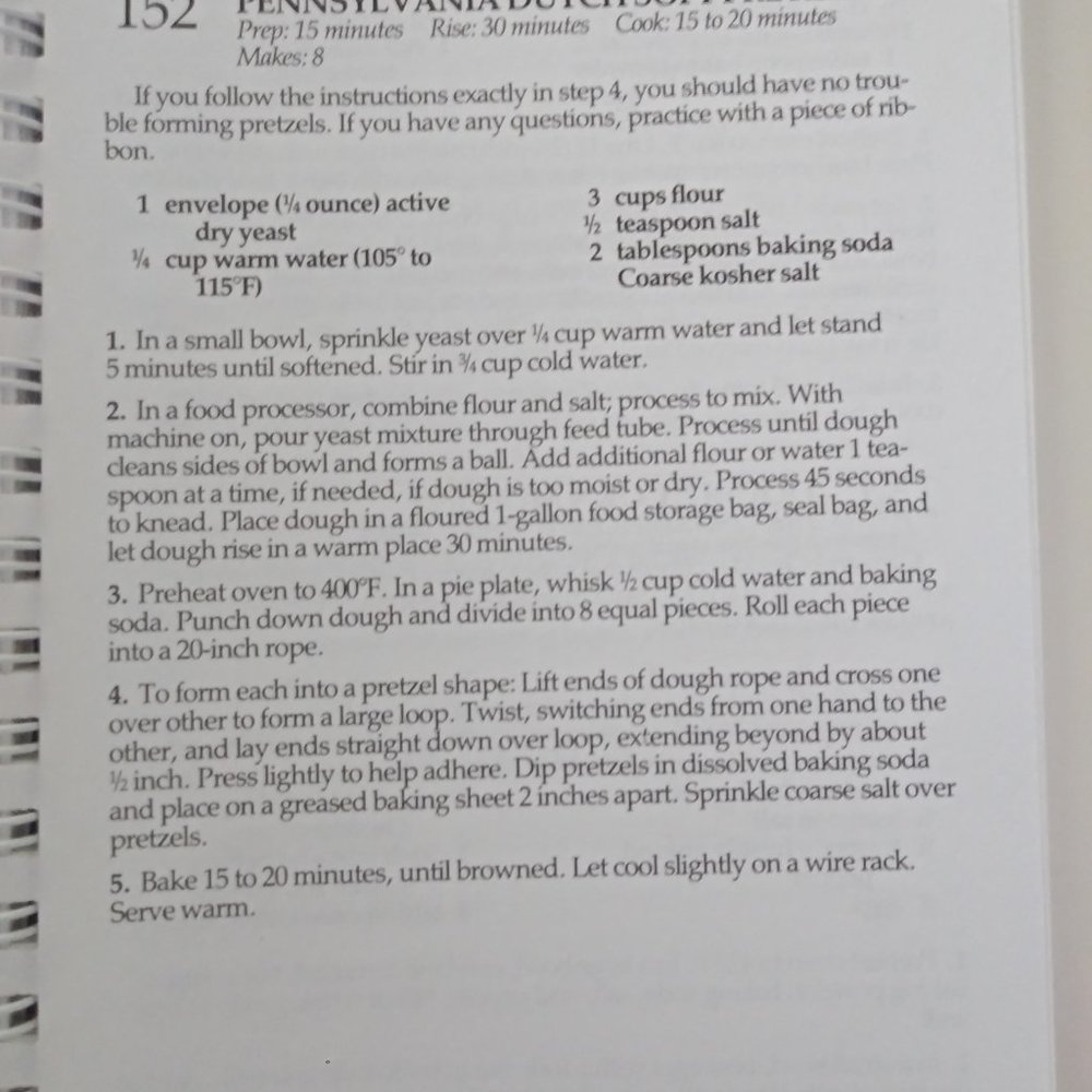 365 All American Favorites Cookbook - Picture 8 of 14